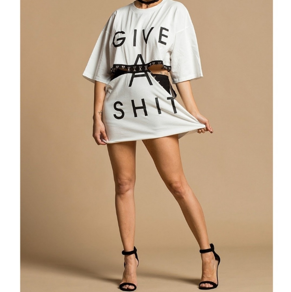 💣💫❤White Hook And Latch T Dress